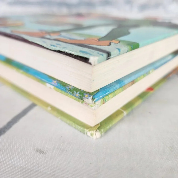 Walt Disney 1973 Vintage  Hardcover Book Set Peter Pan Favorites Dumbo Favorites - Picture 4 of 10